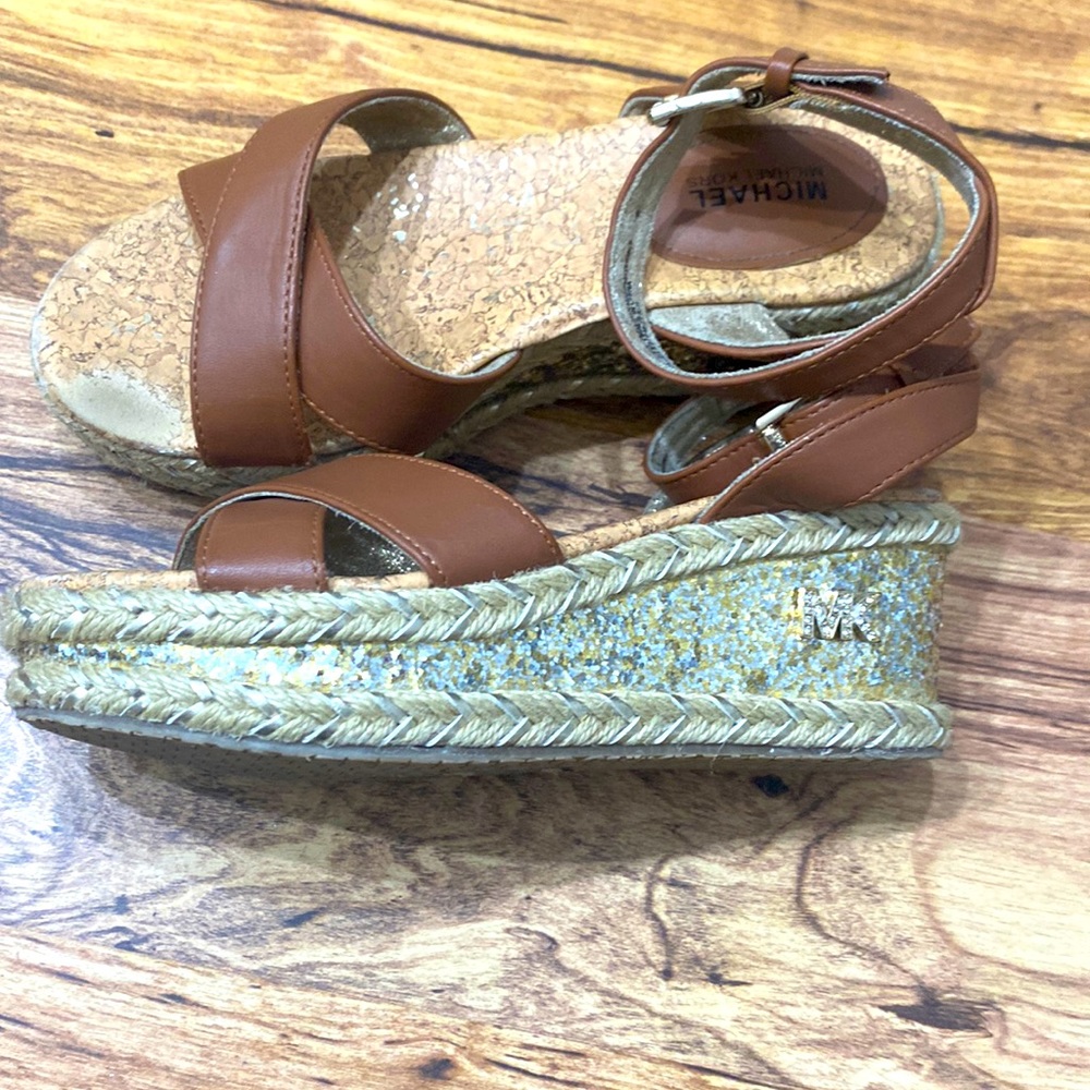 Mk shoes size 2 in use condition but leather still looks nice